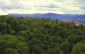 Granada - Im Hintergrund die verschneite Sierra Nevada